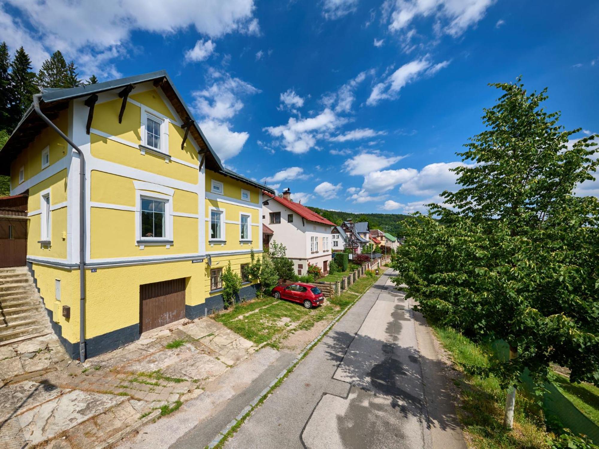 Villa Svoboda Na Upou By Interhome 乌帕河畔斯沃博达 外观 照片